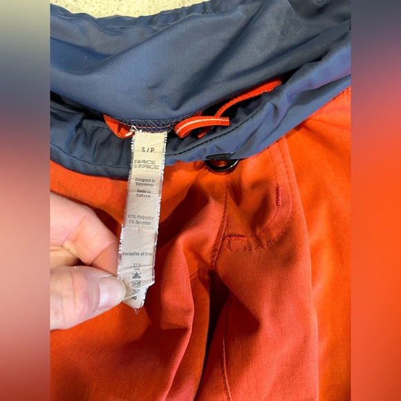 Race Face Women’s Size S Shorts - Picture 4 of 8